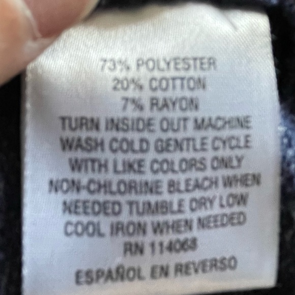 EUC Large Style & Co Beaded Snowflake Sweatshirt - Picture 6 of 6